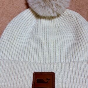 Vineyard Vines Cream Knit Beanie with Pom Pom NWOT-